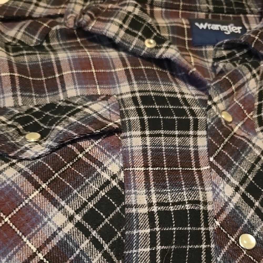 Wrangler Purple and Black Long Sleeve Flannel Snap Front Shirt XL - Picture 3 of 3